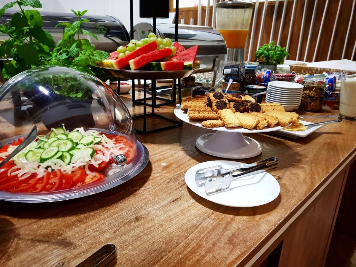 Hotel Porto 라돔스코 외부 사진