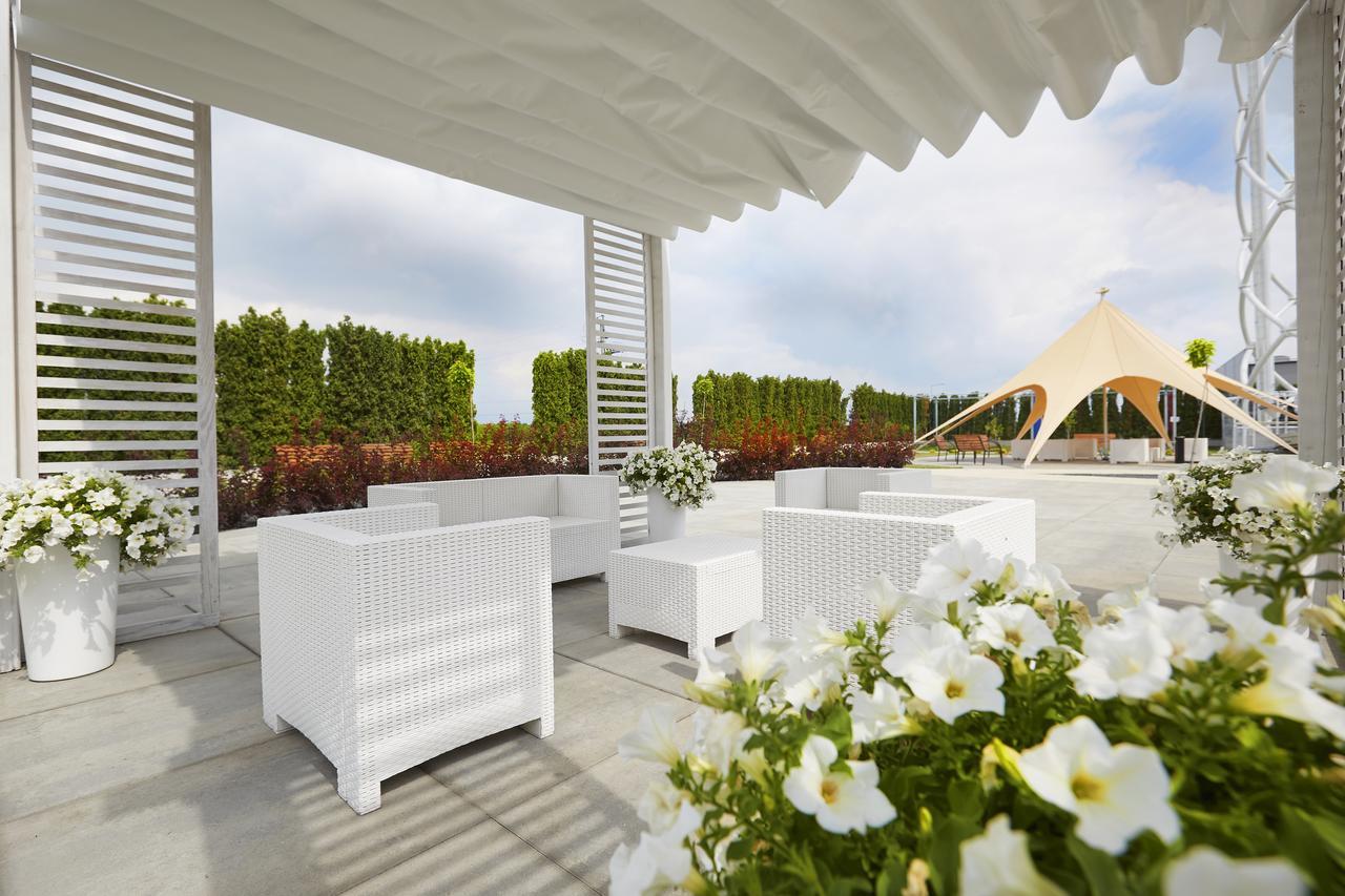 Hotel Porto 라돔스코 외부 사진